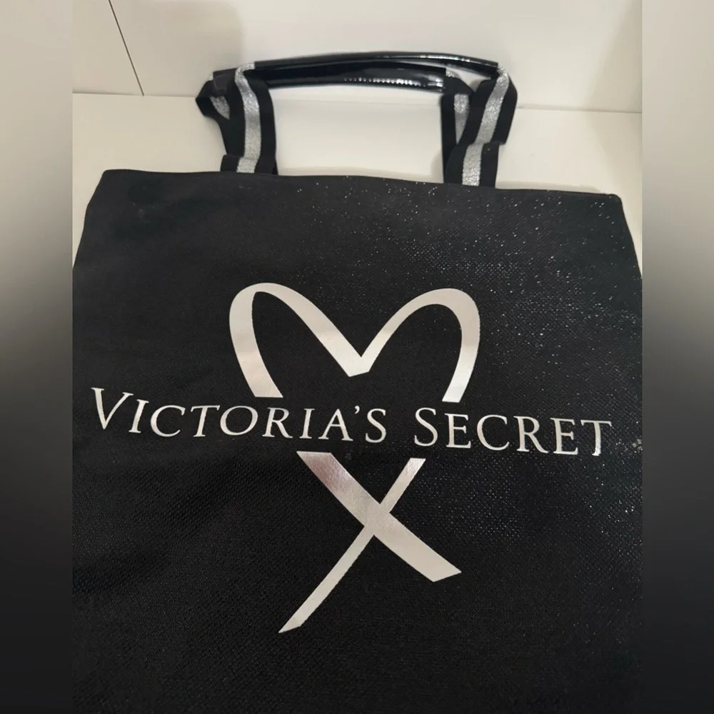Victoria's Secret‎ Black and Silver Sparkly Tote
